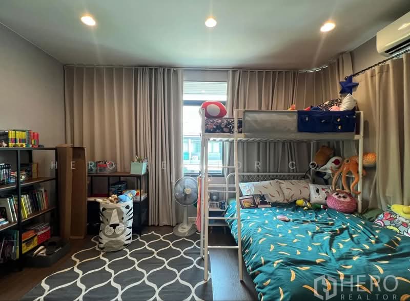 For Rent-Modern Detached House in Setthasiri Krungthep Kreetha HRE13067, Bangkok, Hua Mak, Bang Kapi, Bangkok, 4 Bedrooms, 184 sqm, Single Detached House For Rent, by Hero Realtor Co., Ltd., 8612634 - DDproperty.com