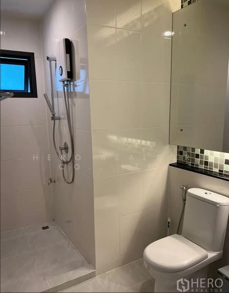 For Rent-Modern Detached House in Setthasiri Krungthep Kreetha HRE13067, Bangkok, Hua Mak, Bang Kapi, Bangkok, 4 Bedrooms, 184 sqm, Single Detached House For Rent, by Hero Realtor Co., Ltd., 8612634 - DDproperty.com