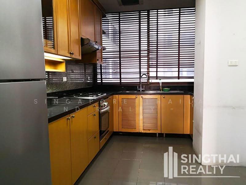 Ruamsuk Condominium, Bangkok, 12 Soi Athakravi, Khong Tan, Khlong Toei, Bangkok, 3 Bedrooms, 330 sqm, Condo For Rent, by PROPERTYSIGHTS REAL ESTATE, 8618076 - DDproperty.com