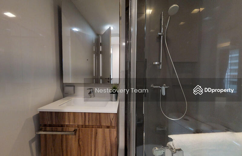 Via 31, Bangkok, Soi Sukhumvit 31, Khlong Tan Nua, Watthana, Bangkok, 2 Bedrooms, 70 sqm, Condo For Rent, by Khun Joy, 8650163 - DDproperty.com