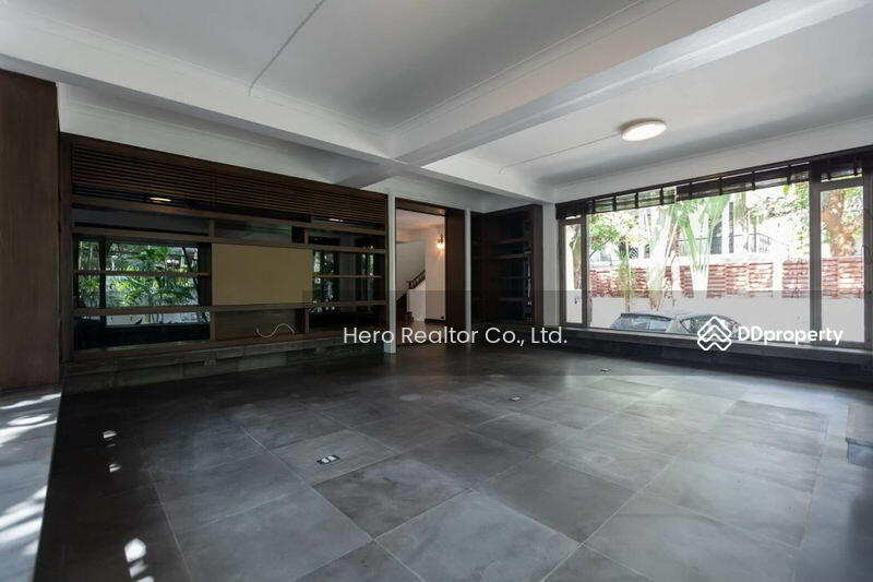 ให้เช่า - For Rent Bangkok Single House Phloen Chit BTS Phloen Chit Pathum Wan BRE15652, กรุงเทพ