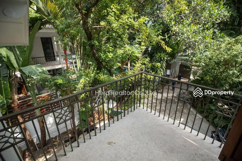 ให้เช่า - For Rent Bangkok Single House Phloen Chit BTS Phloen Chit Pathum Wan BRE15652, กรุงเทพ