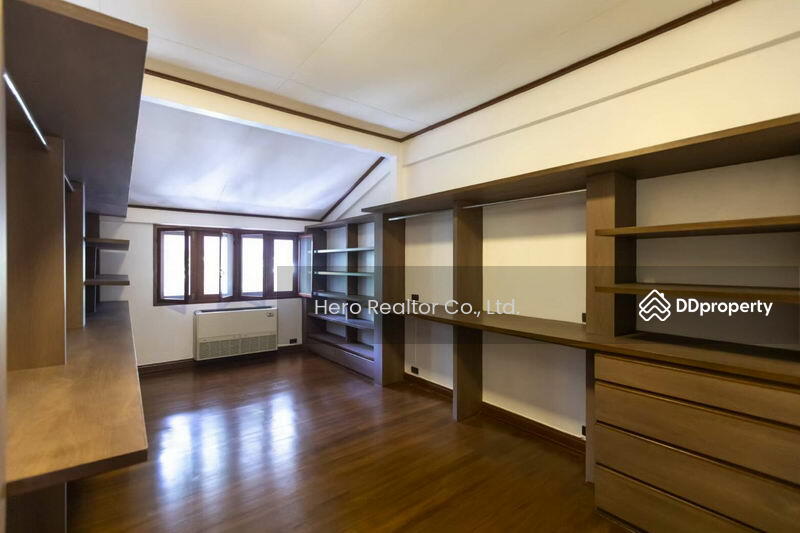 ให้เช่า - For Rent Bangkok Single House Phloen Chit BTS Phloen Chit Pathum Wan BRE15652, กรุงเทพ
