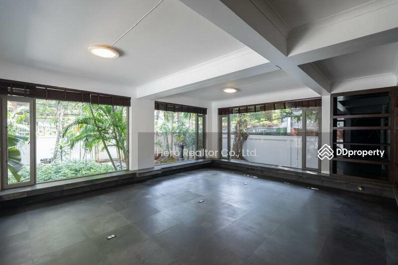 ให้เช่า - For Rent Bangkok Single House Phloen Chit BTS Phloen Chit Pathum Wan BRE15652, กรุงเทพ