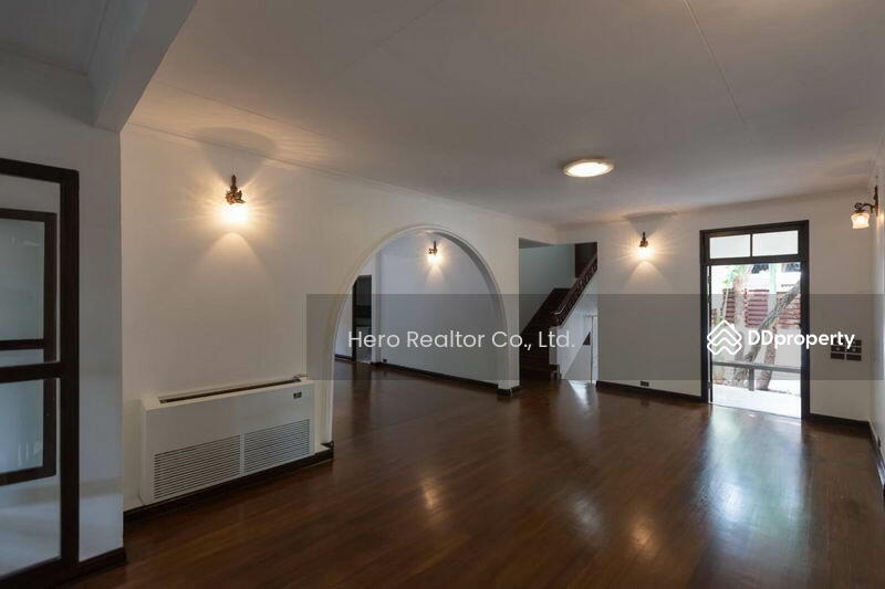 ให้เช่า - For Rent Bangkok Single House Phloen Chit BTS Phloen Chit Pathum Wan BRE15652, กรุงเทพ