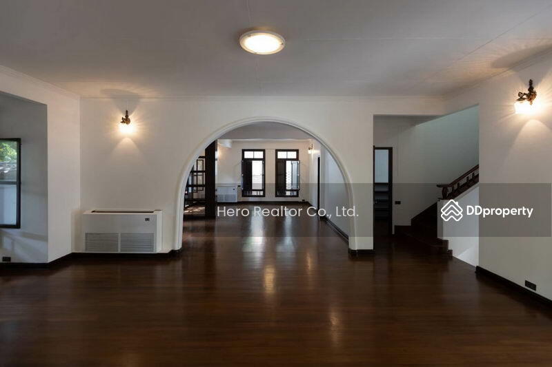 ให้เช่า - For Rent Bangkok Single House Phloen Chit BTS Phloen Chit Pathum Wan BRE15652, กรุงเทพ