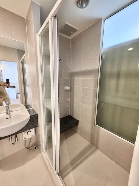 The Light House Sathorn–Chareonnakorn, Bangkok, Chareonnakorn Road, Khlong Ton Sai, Khlong San, Bangkok, 1 Bedroom, 48 sqm, Condo For Rent, by Suwanna Singsawat, 8711915 - DDproperty.com