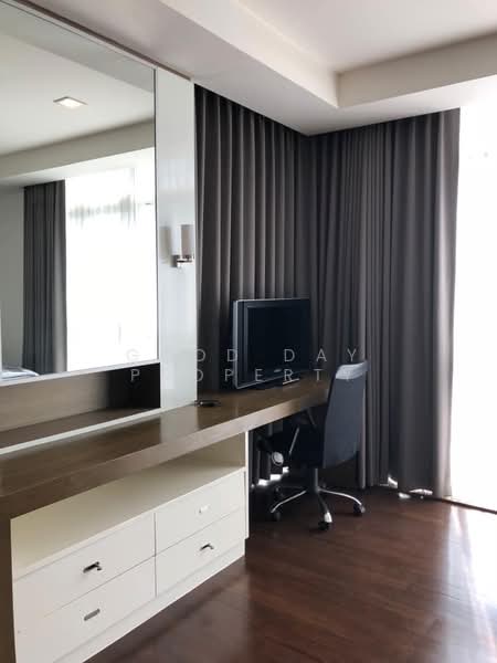 Nusasiri Grand, Bangkok, Soi Sukhumvit 42, Phra Kanong, Khlong Toei, Bangkok, 3 Bedrooms, 167 sqm, Condo For Rent, by Jarunat K, 8720185 - DDproperty.com