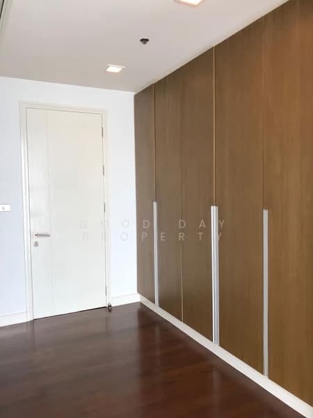Nusasiri Grand, Bangkok, Soi Sukhumvit 42, Phra Kanong, Khlong Toei, Bangkok, 3 Bedrooms, 167 sqm, Condo For Rent, by Jarunat K, 8720185 - DDproperty.com