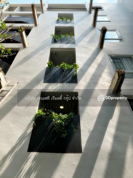 For Sale - A 3-star hotel in Bang Rak, Bangkok., Bangkok