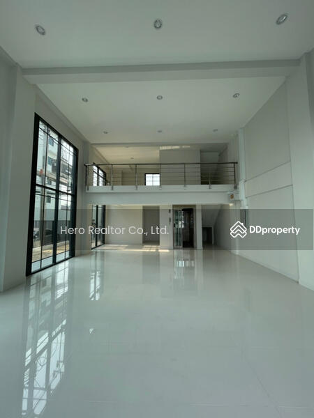 ให้เช่า - For Rent Bangkok Home Office Sukhumvit 77 BTS On Nut Watthana BRE15708, กรุงเทพ