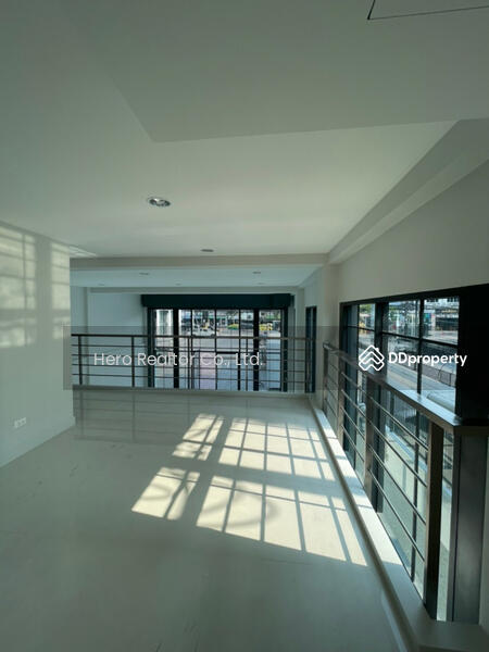 For Rent - For Rent Bangkok Home Office Sukhumvit 77 BTS On Nut Watthana BRE15708, Bangkok