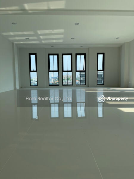 ให้เช่า - For Rent Bangkok Home Office Sukhumvit 77 BTS On Nut Watthana BRE15708, กรุงเทพ