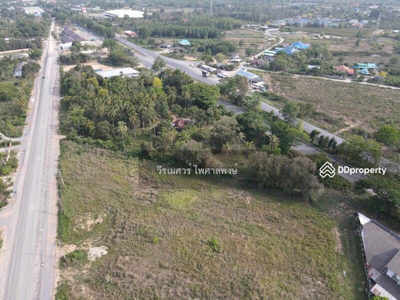 ขายที่ดิน อำเภอปรานบุรี ประจวบคีรีขันธ์ ( ติดถนนเพชรเกษม กว้าง 6 เลน ) 5-3-0 ไร่ 