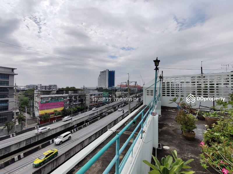 ขายถูก อาคารพาณิชย์ พระราม 3 # 4.5 ชั้น (หน้ากว้าง—ติดถนน 14 m.) บนเนื้อที่ 187 ตร.ว.