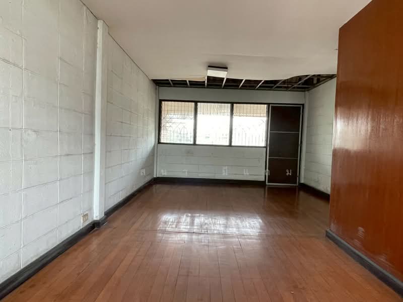 ขาย ทาวน์เฮาส์ 2 ชั้น หมู่บ้านเสนานิเวศน์ 1 ทำเลทองย่าน ลาดพร้าว-วังหิน#LB07 - 001182, กรุงเทพ, เกษตร-นวมินทร์, ลาดพร้าว, ลาดพร้าว, กรุงเทพ, 70 ตร.ม., ทาวน์เฮ้าส์ ขาย, โดย วาสนา มีแถม, 8794811 - DDproperty.com