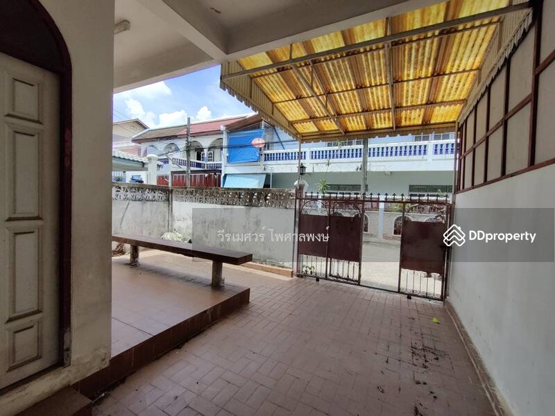 ขายถูก! ทาวน์เฮ้าส์ ขนาดใหญ่ ซอยบางแวก 58 (ใกล้ BTS + MRT บางหว้า) 37 ตร.ว. 220 ตร.ม. 5 นอน 2 น้ำ 