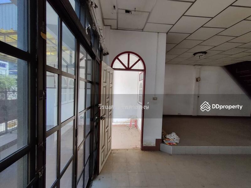 ขายถูก! ทาวน์เฮ้าส์ ขนาดใหญ่ ซอยบางแวก 58 (ใกล้ BTS + MRT บางหว้า) 37 ตร.ว. 220 ตร.ม. 5 นอน 2 น้ำ 