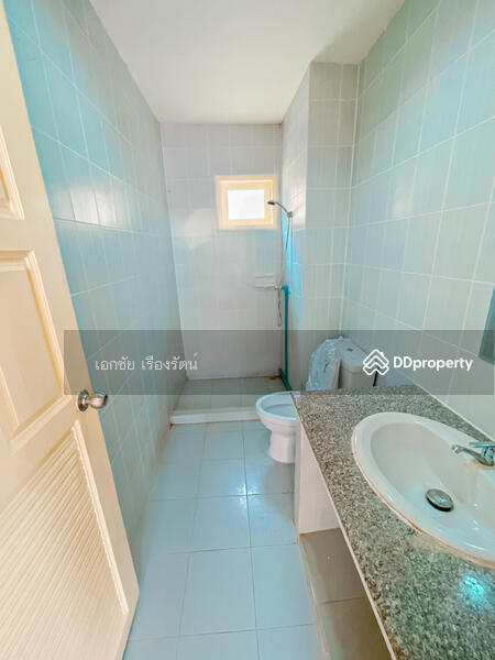 หมู่บ้าน เค.ซี. พาร์ควิลล์ 59.9 ตร.วา บ้านหัวมุม 083-179-6067แอร์