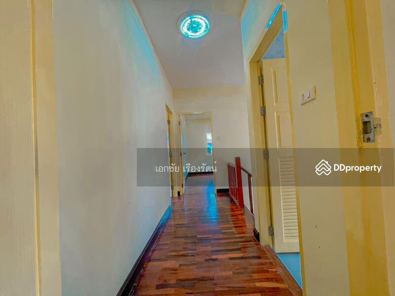 หมู่บ้าน เค.ซี. พาร์ควิลล์ 59.9 ตร.วา บ้านหัวมุม 083-179-6067แอร์