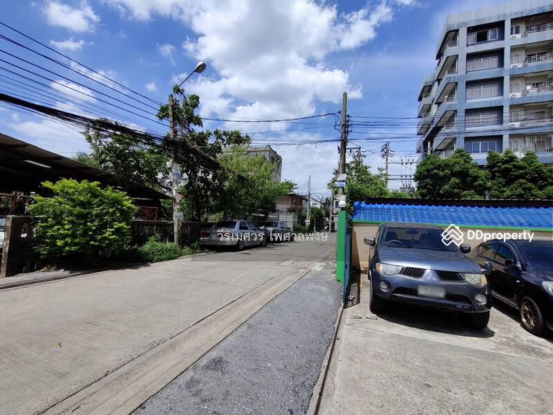 ขาย อพาร์ทเม้นท์ ลาดพร้าว—5 ชั้น (ใกล้สถานี BTS สายสีเหลือง 1.3 Km.) 200 ตร.ว. จำนวนห้องพัก 72 ห้อง