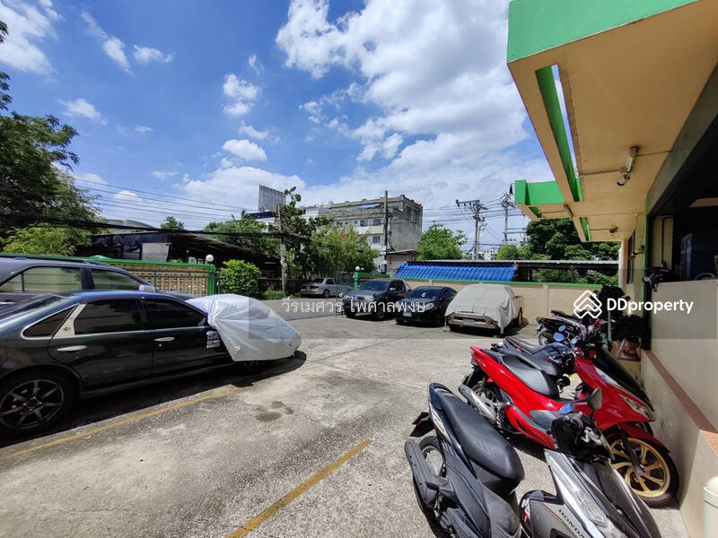 ขาย อพาร์ทเม้นท์ ลาดพร้าว—5 ชั้น (ใกล้สถานี BTS สายสีเหลือง 1.3 Km.) 200 ตร.ว. จำนวนห้องพัก 72 ห้อง