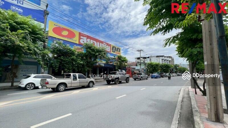 ขาย ที่ดิน อาคาร ติดถนนประชาอุทิศ มีที่จอดรถส่วนตัว 125 ตรว. ราคา 22 ล้าน