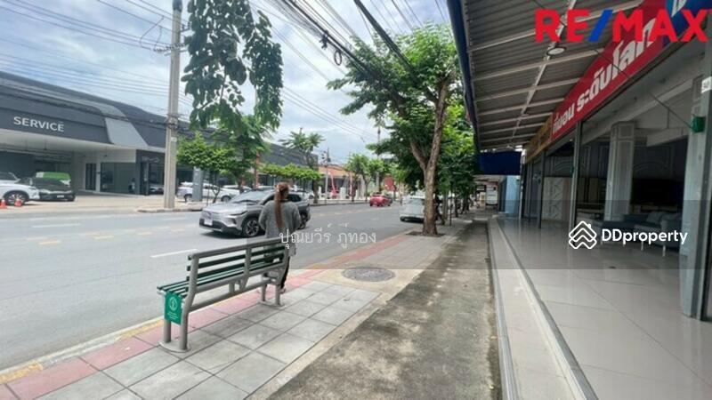 ขาย ที่ดิน อาคาร ติดถนนประชาอุทิศ มีที่จอดรถส่วนตัว 125 ตรว. ราคา 22 ล้าน