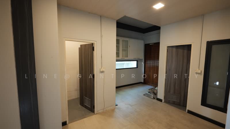โกดัง อ้อมน้อย ซ.เพชรเกษม 124, Samut Sakhon, เพชรเกษม, Om Noi, Krathum Baen, Samut Sakhon, , 1,400 sqm, Warehouse/Factory For Sale, by Line@GantProperty, 8888906 - DDproperty.com