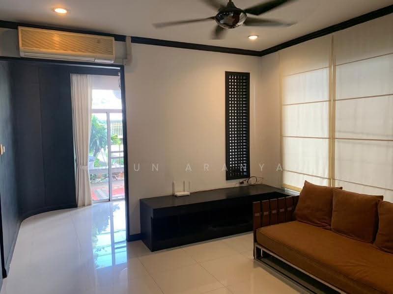 บ้านเดี่ยว, Bangkok, พัฒนาการ65, Suan Luang, Bangkok, 5 Bedrooms, 250 sqm, Single Detached House For Rent, by Khun Aranya, 8891599 - DDproperty.com