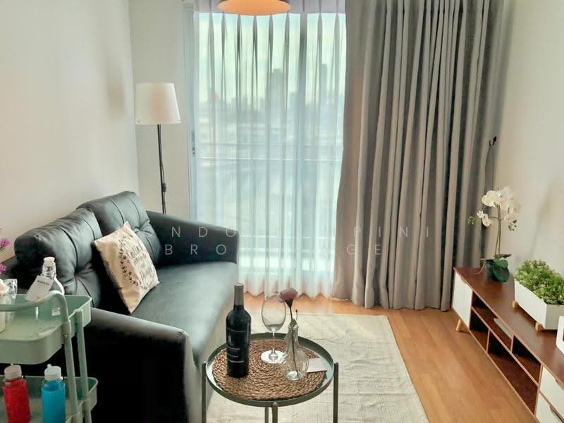 Lumpini Place Ratchada-Sathu, Bangkok, 501 3 Sathu Pradit 27 Alley, Chong Nonsi, Yan Nawa, Bangkok, 1 Bedroom, 29 sqm, Condo For Rent, by แพท วรินทร์ธร, 8896169 - DDproperty.com