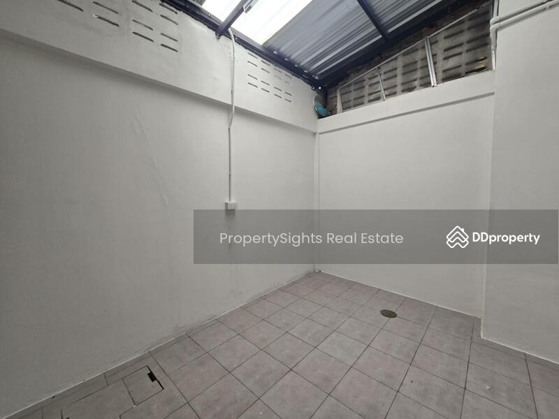 Townhouse in Thonglor, Bangkok, Khlong Tan Nua, Watthana, Bangkok, 5 Bedrooms, 400 sqm, Townhouse For Rent, by PROPERTYSIGHTS REAL ESTATE, 8945454 - DDproperty.com