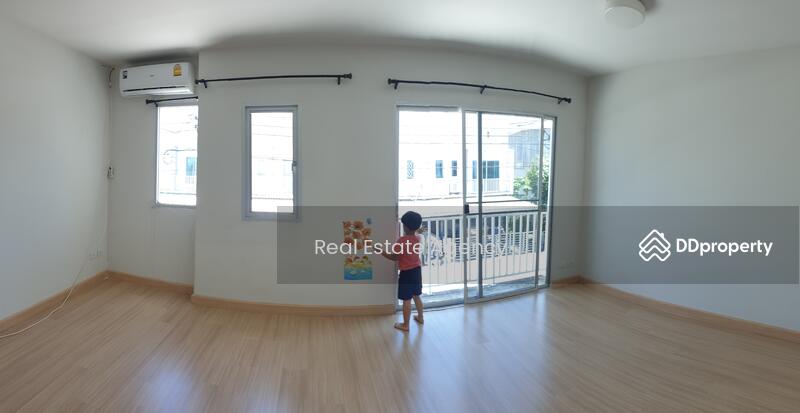 For Rent - ทาวโฮม 2 ชั้น จอดรถ 2 คัน, Bangkok