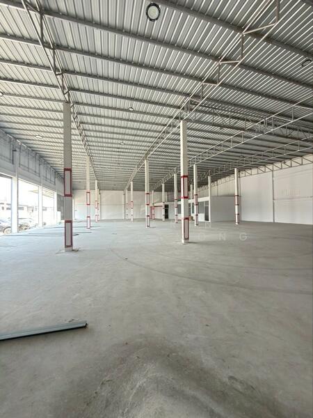 For Rent - ให้เช่าโกดัง พุทธมณฑลสาย2 ทวีวัฒนา กรุงเทพ 250-400 ตรม, Bangkok