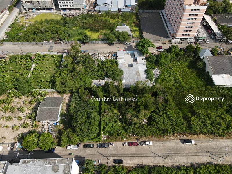 ขาย ที่ดินถนนศรีนครินทร์—ใกล้สถานี BTS เพียง 300 m. (เหมาะวางผังทำ Home Office +คอนโด Low Rise)
