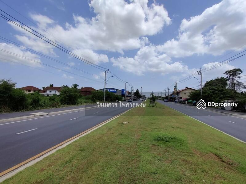 ขายที่ดิน ติดถนนคุ้มเกล้า—กว้าง 4 เลน (เหมาะทำหมู่บ้าน จัดสรร) เนื้อที่ 4-2-18 ไร่