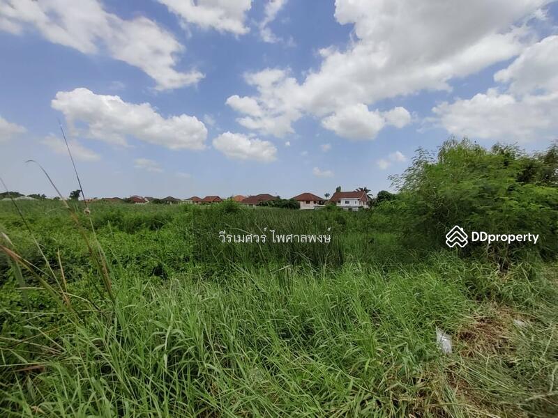 ขายที่ดิน ติดถนนคุ้มเกล้า—กว้าง 4 เลน (เหมาะทำหมู่บ้าน จัดสรร) เนื้อที่ 4-2-18 ไร่