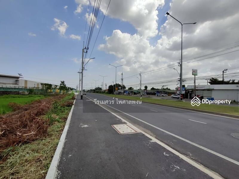 ขายถูกมาก! ที่ดิน ติดถนนคุ้มเกล้า—กว้าง 4 เลน (เหมาะทำหมู่บ้าน จัดสรร) เนื้อที่ 9-2-45 ไร่ 