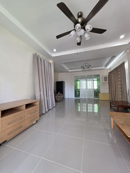 บ้านเช่าใกล้เชฟวัน 4นอน 4 น้ำ พิกัดชลประทาน มีพื้นที่ จอดรถในบ้านได้2คัน บ้านมีเฟอร์แอร์ครบพร้อมอยู่, นครราชสีมา, 789 ชลประทาน, ในเมือง, เมืองนครราชสีมา, นครราชสีมา, 320 ตร.ม., บ้านเดี่ยว ให้เช่า, โดย พลิศภัสร์ โชคธนวีระกานต์, 9068491 - DDproperty.com