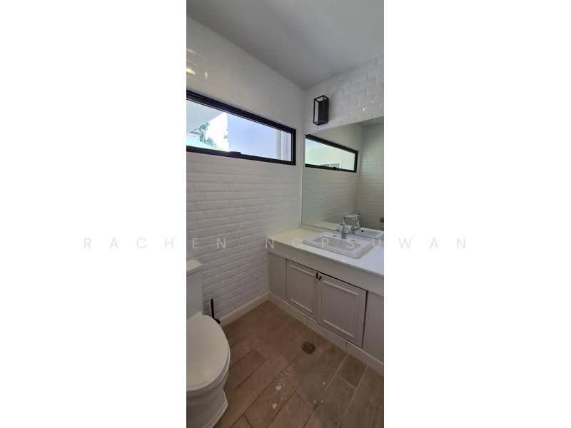 Panya Pattanakarn Village, Bangkok, Soi Phatthanakarn 30, Suan Luang, Bangkok, 5 Bedrooms, 1,600 sqm, Single Detached House For Rent, by Rachen Nopsuwan, 9096769 - DDproperty.com
