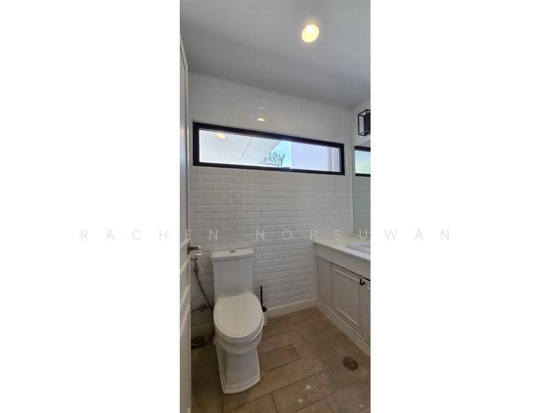 Panya Pattanakarn Village, Bangkok, Soi Phatthanakarn 30, Suan Luang, Bangkok, 5 Bedrooms, 1,600 sqm, Single Detached House For Rent, by Rachen Nopsuwan, 9096769 - DDproperty.com