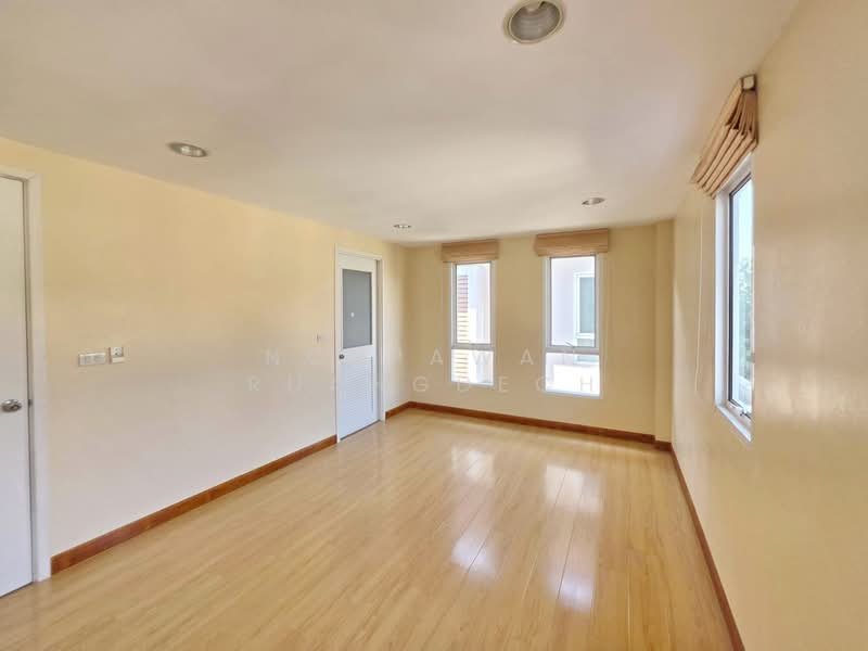 ขายบ้านเดี่ยว 2 ชั้น ม.ธาราดี ถนนนครอินทร์ ใกล้ The walk, Nonthaburi, Bang Khun Kong, Bang Kruai, Nonthaburi, 2 Bedrooms, 180 sqm, Single Detached House For Sale, by Noppawan Ruangdech, 9104443 - DDproperty.com