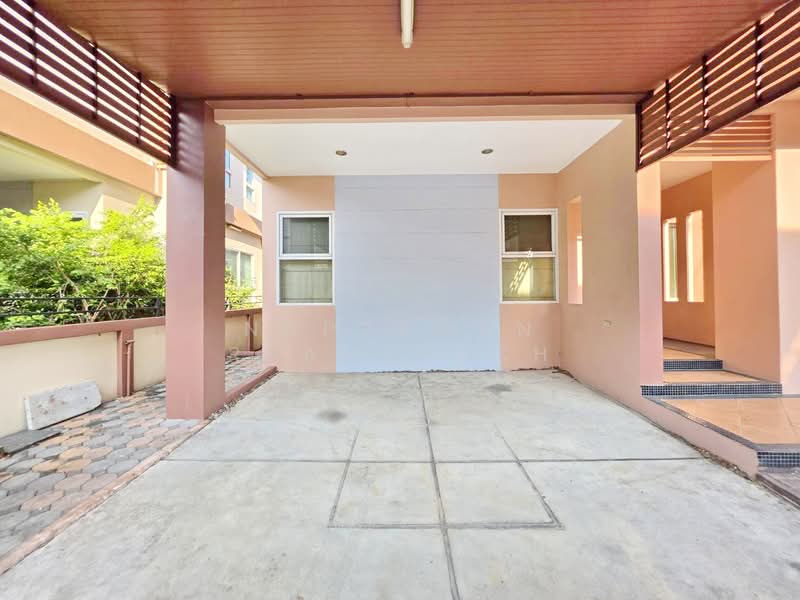 ขายบ้านเดี่ยว 2 ชั้น ม.ธาราดี ถนนนครอินทร์ ใกล้ The walk, Nonthaburi, Bang Khun Kong, Bang Kruai, Nonthaburi, 2 Bedrooms, 180 sqm, Single Detached House For Sale, by Noppawan Ruangdech, 9104443 - DDproperty.com