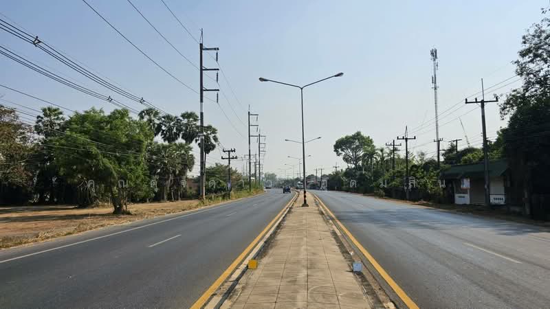 ถนน 4 เลนหน้าปากซอย เข้าซอยเพียง 200m