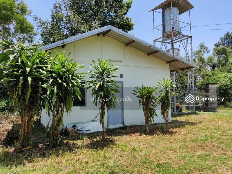 บ้านพักคนงานและระบบน้ำ