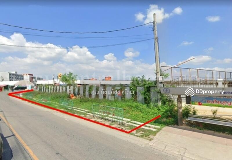 ที่ดิน 3-2-17.8 ไร่ พื้นที่สีส้ม ซอยท่าอิฐ ติดถนน แปลงสวย