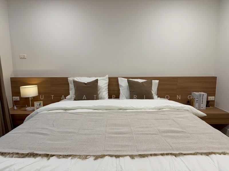 Lumpini Place Narathiwas-Chaopraya, Bangkok, 1298 Rama 3 Road, Chong Nonsi, Yan Nawa, Bangkok, 2 Bedrooms, 135 sqm, Condo For Sale, by Sutapat Pariwong, 9296763 - DDproperty.com