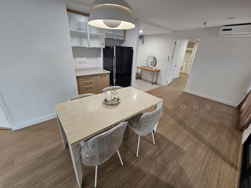 Lumpini Place Narathiwas-Chaopraya, Bangkok, 1298 Rama 3 Road, Chong Nonsi, Yan Nawa, Bangkok, 2 Bedrooms, 135 sqm, Condo For Sale, by Sutapat Pariwong, 9296763 - DDproperty.com