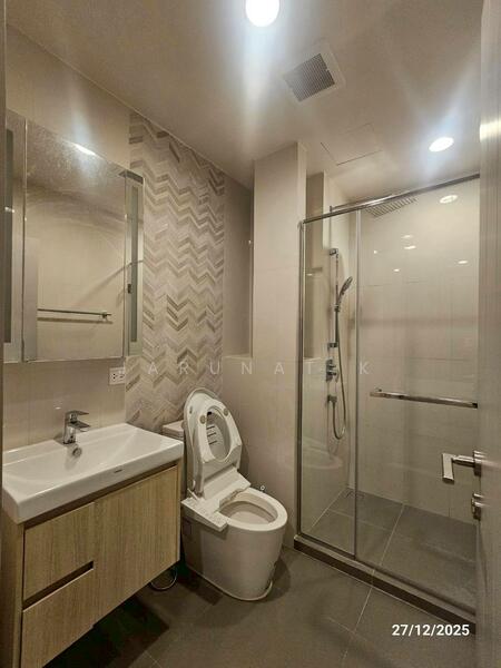 Oka Haus Sukhumvit 36, Bangkok, 3399 Rama 4 Road, Khong Tan, Khlong Toei, Bangkok, 1 Bedroom, 34 sqm, Condo For Rent, by Jarunat K, 9406668 - DDproperty.com