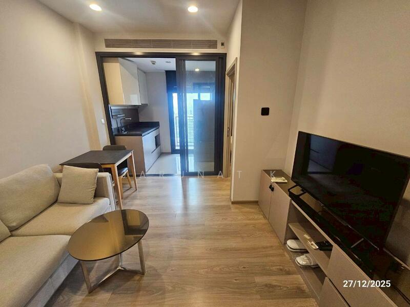 Oka Haus Sukhumvit 36, Bangkok, 3399 Rama 4 Road, Khong Tan, Khlong Toei, Bangkok, 1 Bedroom, 34 sqm, Condo For Rent, by Jarunat K, 9406668 - DDproperty.com
